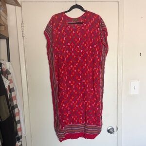 Red Patterned M Midi Dress with Multicolor Motif